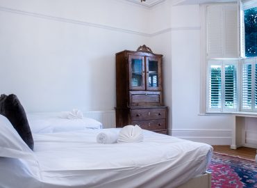 carlton house bedroom 2