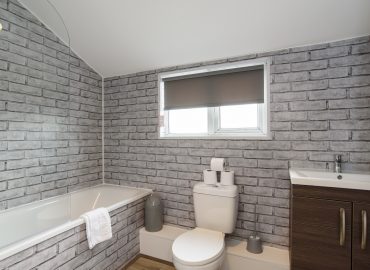 Hengoed House bathroom