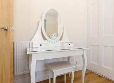 Lucas house dressing table