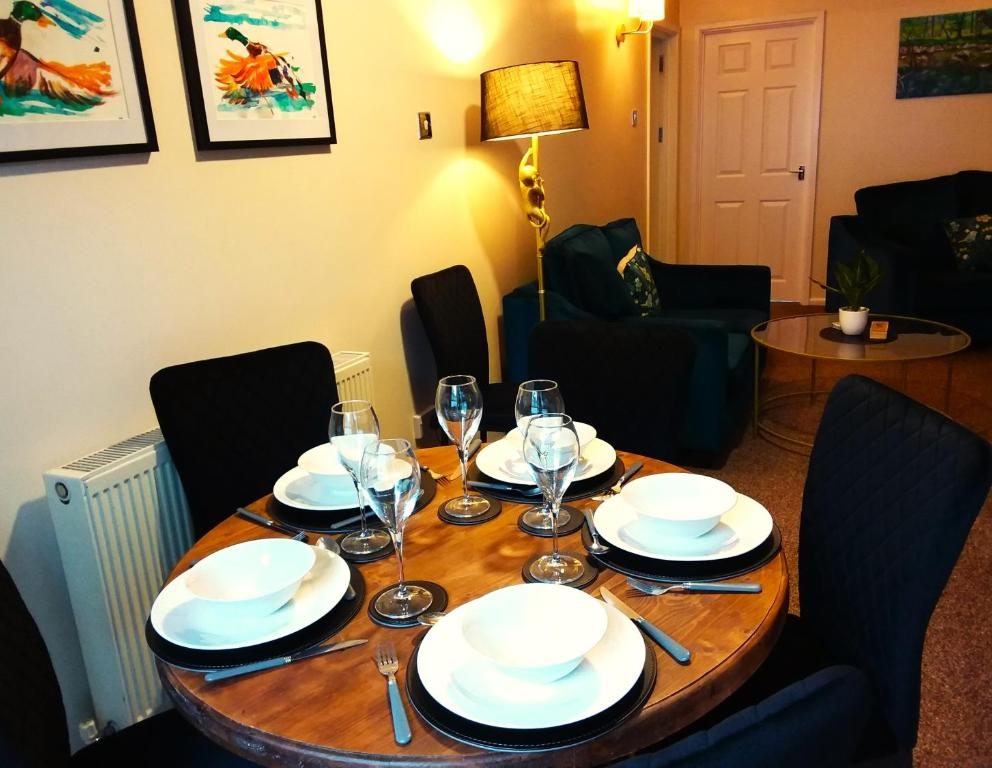 dining room - Westwood Drive, Merthyr tydfil