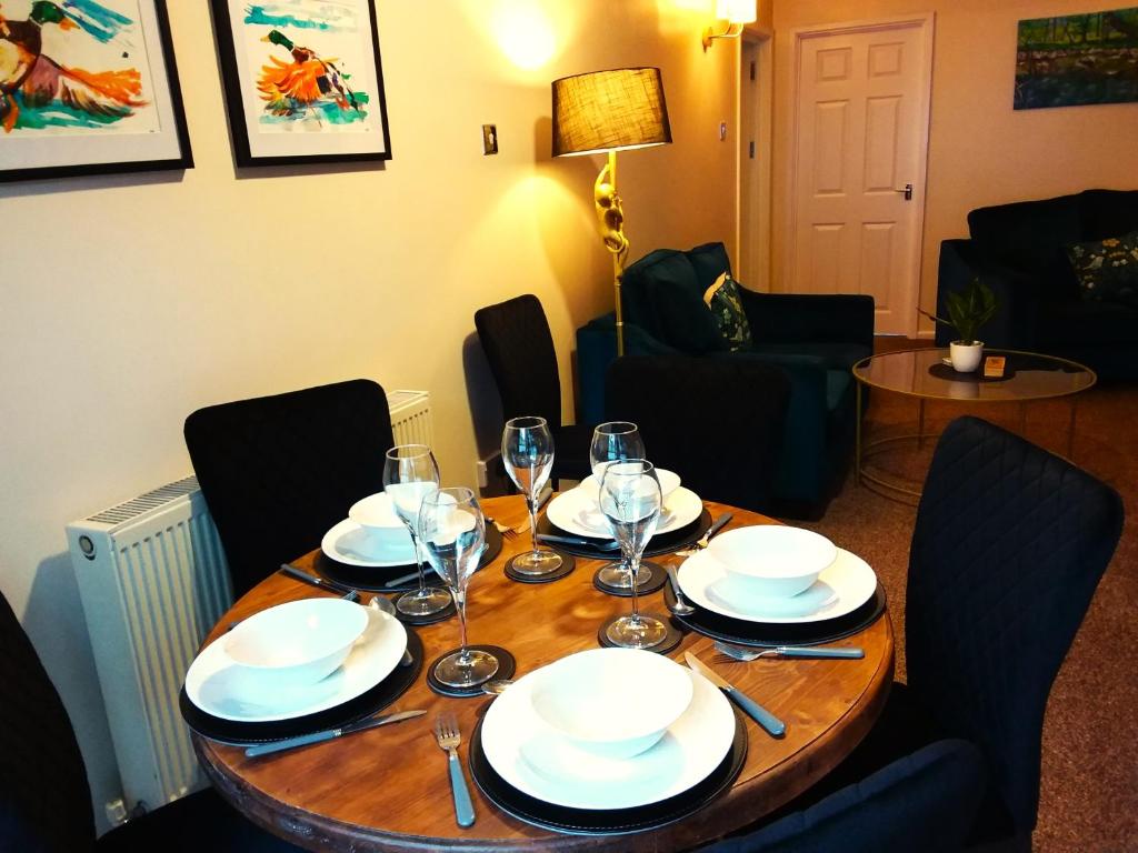 dining room - Westwood Drive, Merthyr tydfil