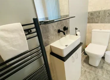 bathroom2